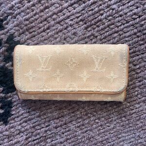 Louis Vuitton Beige Monogram Jacquard Key Holder with Trim